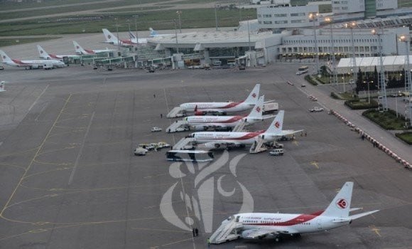 Air Algérie: Des perturbations de et vers la France en raison d’un préavis de grève des contrôleurs aériens français