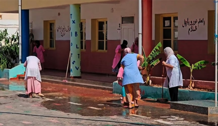 حملات تنظيف وتزيين بالمدارس ومراكز التكوين المهني