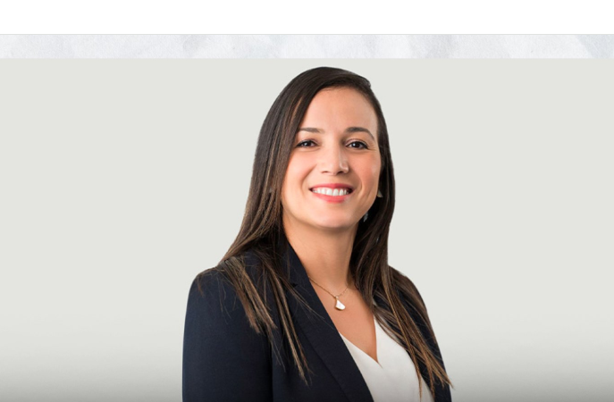 من تكون الصيدلانية الجزائرية التي عُينت على رأس "فايزر" بشمال أفريقيا؟