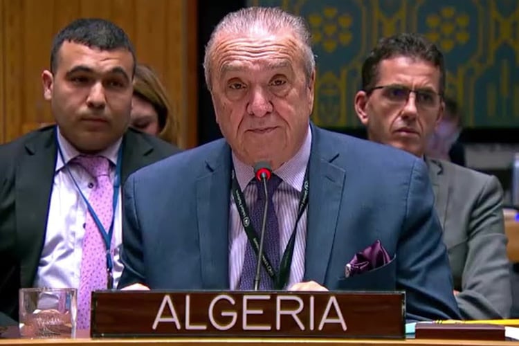 “لن نستسلم.. والجزائر لن تتخلى أبدا عن الفلسطينيين”