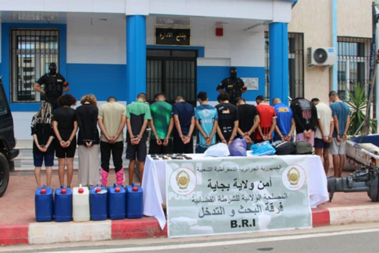 تفكيك شبكة إجرامية لـ”الحرقة” عن طريق البحر