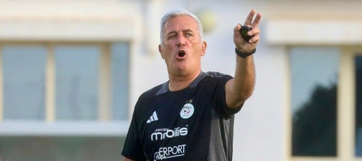 لاعب دولي سابق يبعث رسالة إلى بيتكوفيتش