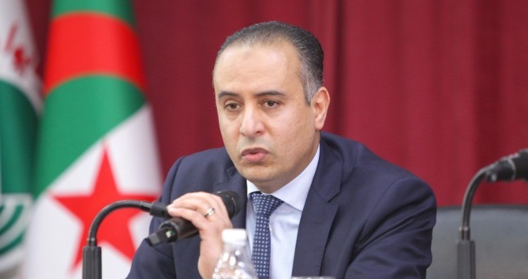 الرئيس تبون يُجدّد الثقة في صادي وزيرا للرياضة