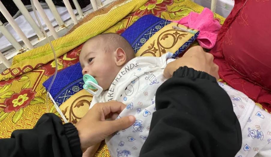 حالة كارثية لأطفال رضع بمستشفيات غزة