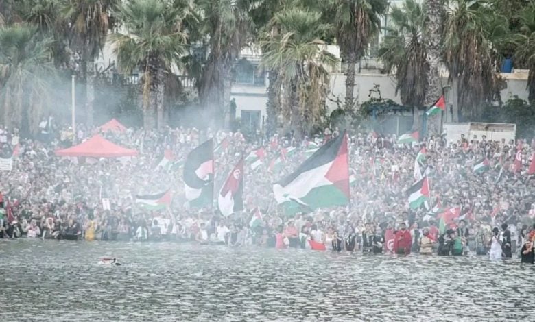 أسطول الصمود في طريقه نحو غزة.. وعاصفة قد تغيّر مسار سفنه!