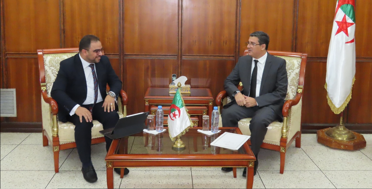 نحو تعزيز التعاون بين الجزائر والمركز الإفريقي لتصنيع الأدوية واللقاحات