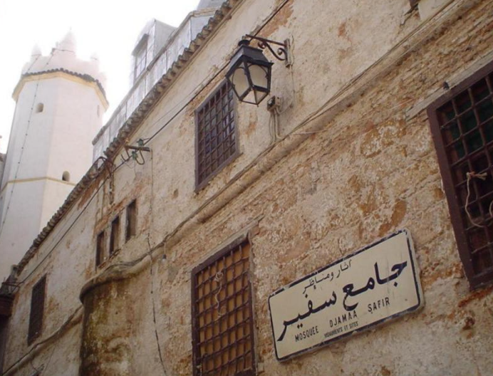 إعادة افتتاح “جامع السفير” الأثري بقصبة الجزائر أمام المصلّين