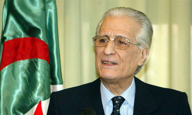 رحيل أحمد طالب الإبراهيمي… آخر الكبار الذين جمعوا بين الفكرة والسلطة
