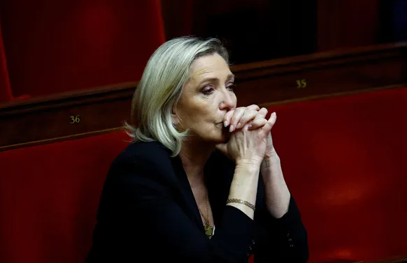 طموح مارين لوبان الرئاسي على المحك.. وهذه آخر المستجدات في قضيتها