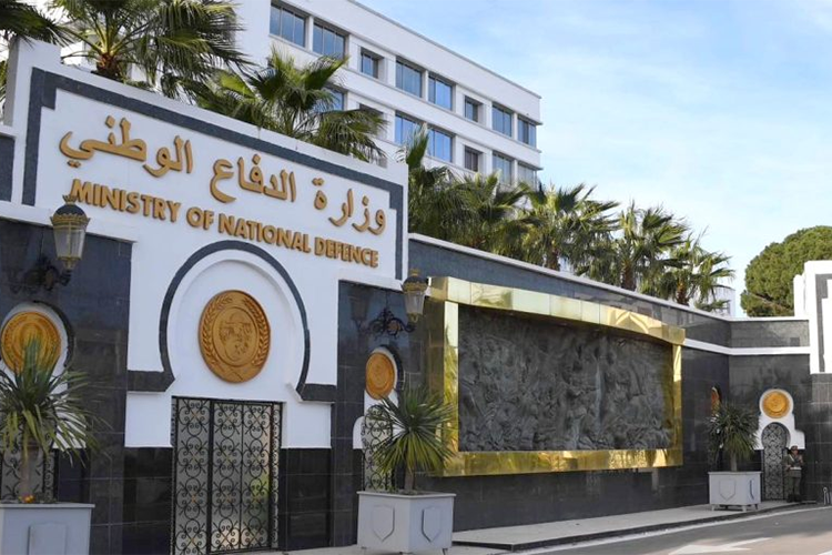 الجزائر – إرهابي يسلم نفسه والقبض على 5 من أفراد الدعم – الشروق أونلاين