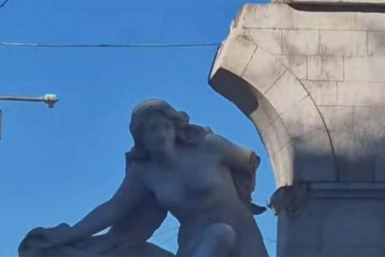 تمثال عين الفوارة