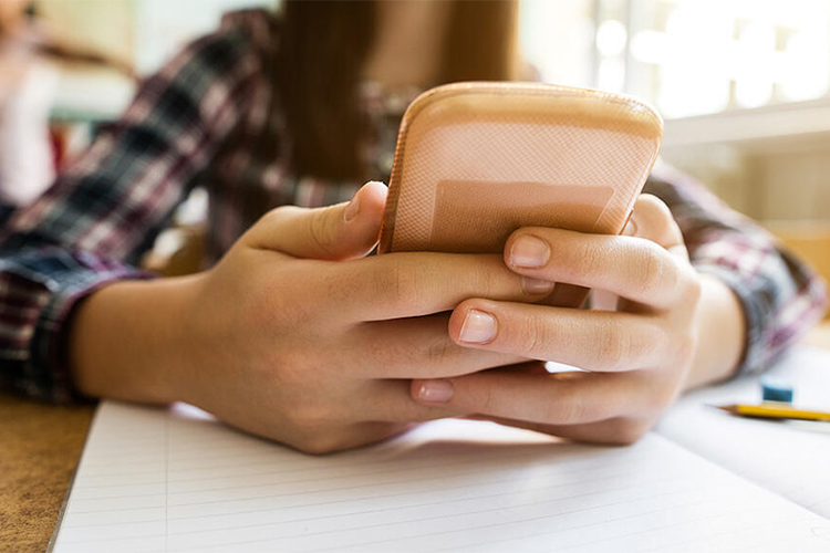 الجزائر – “الحجز النهائي” لهواتف الطلاب.. ولا استرداد قبل نهاية الموسم – الشروق أونلاين