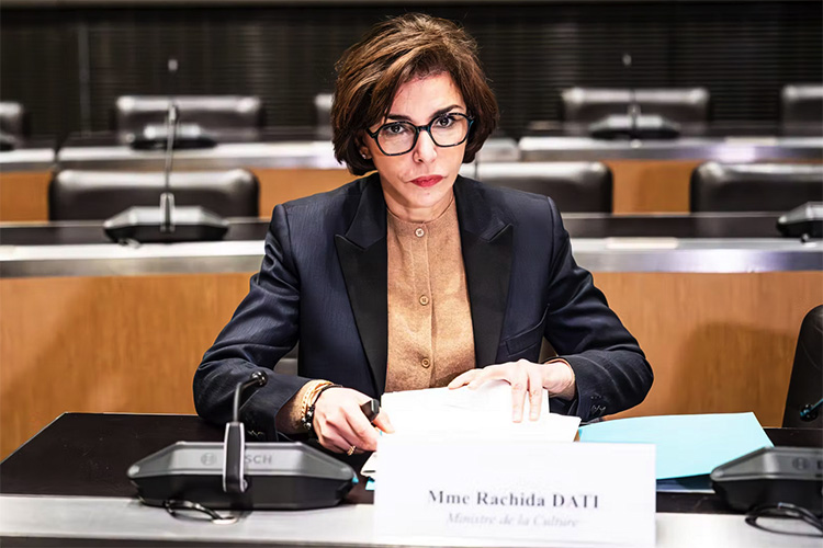 الجزائر – صحفيو “التحقيق التكميلي” يطلبون أموالا لتوجيه عملهم – الشروق أونلاين