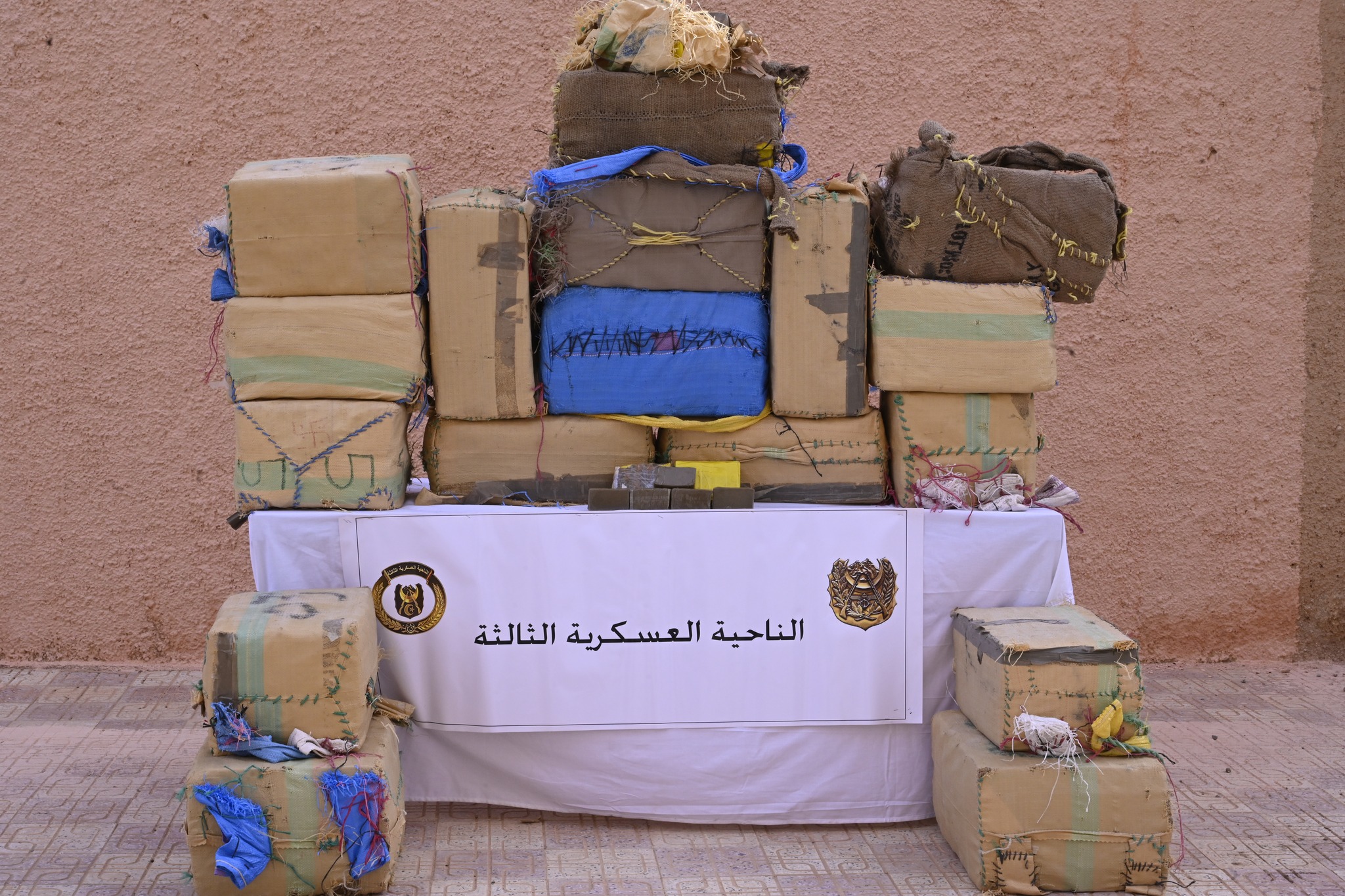 الجزائر – إحباط تهريب أكثر من 10 قنطار من الكيف عبر المغرب – الشروق أونلاين