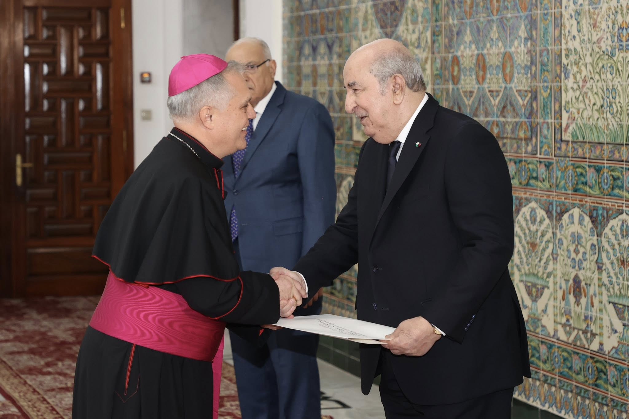 الجزائر – زيارة البابا للجزائر ستعزز أواصر الصداقة بين بلدينا – الشروق أونلاين