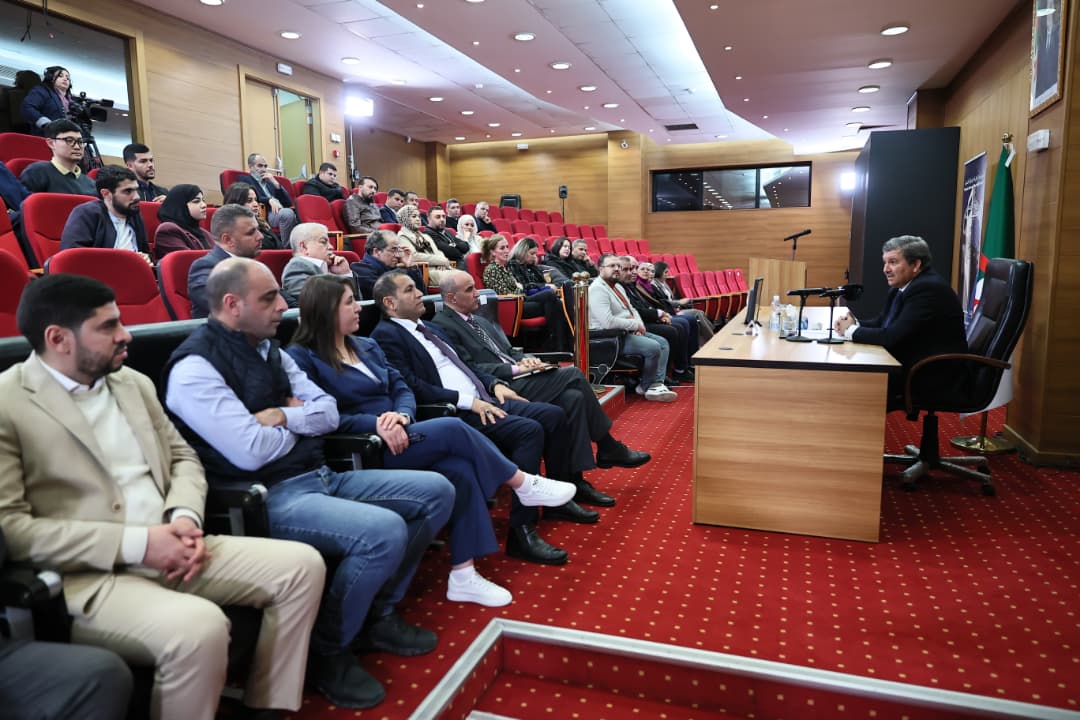 الجزائر – بوعمامة يمنح تراخيص اعتماد وسائل إعلام عالمية – الشروق أونلاين