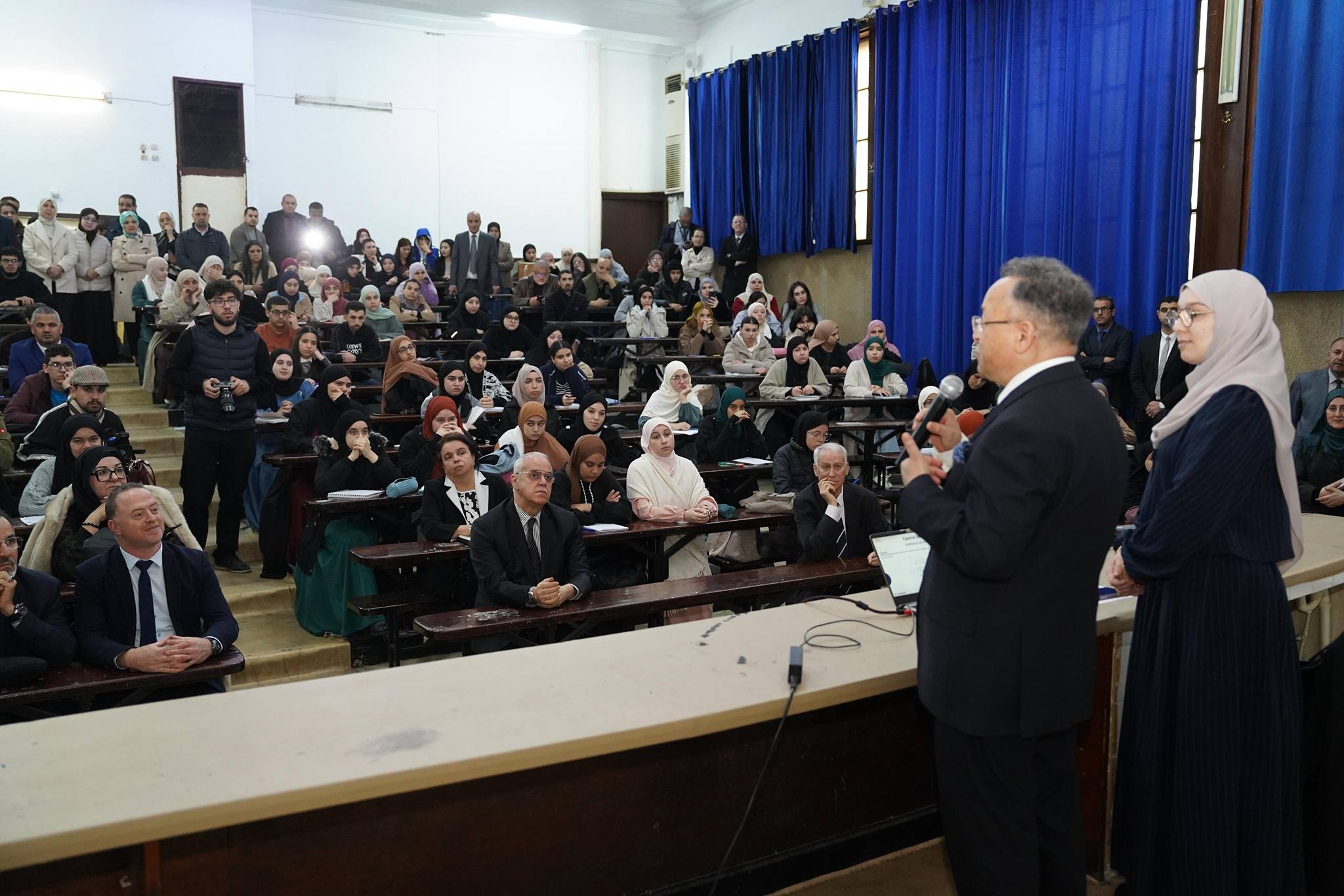 الجزائر – جامعة “الجزائر 1” تتجه بخطى ثابتة نحو “الجيل الرابع” – الشروق أونلاين