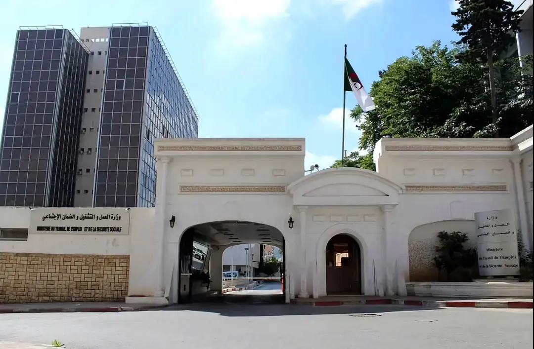 “ترخيص خاص” للتغيّب لفائدة العمال يوم 2 جويلية
