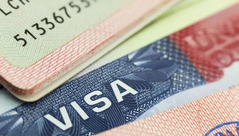 هذه الدولة تُغلق أبوابها تدريجيا.. تشديد التأشيرات وقيود جديدة على الإقامة
