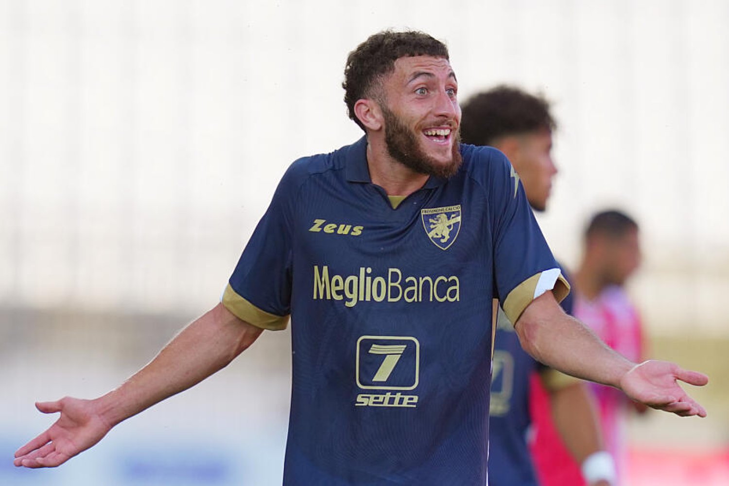 Algerian Striker Scores Three Goals in Italian Serie A Match