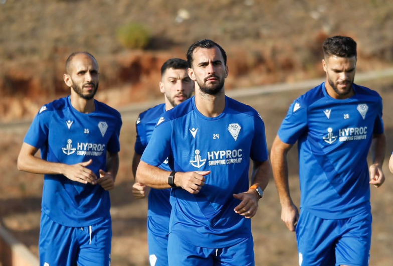 إدارة مولودية وهران تكشف عن الوضعية الصحية للاعب أحمد كروم