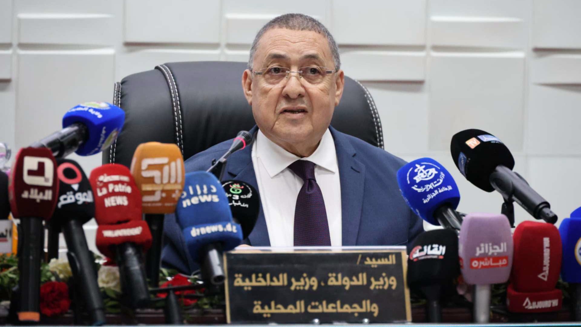 مراد يعرض ميزانية وزارة الداخلية لسنة 2027
